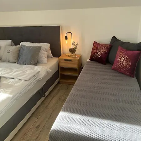 Hellene Snow Stary Smokovec