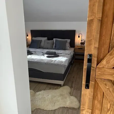 Hellene Snow Stary Smokovec