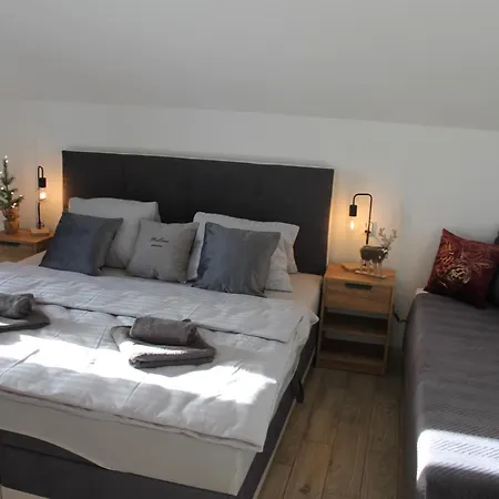 Hellene Snow Stary Smokovec Apartman *