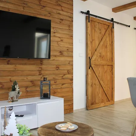 Hellene Snow Stary Smokovec *