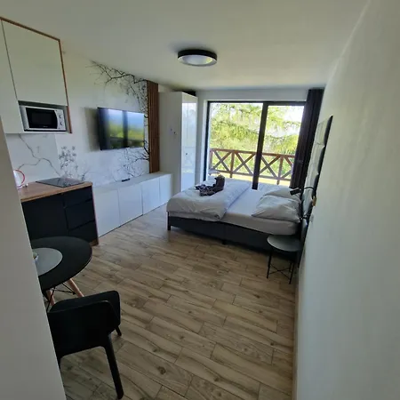 Hellene Snow Stary Smokovec