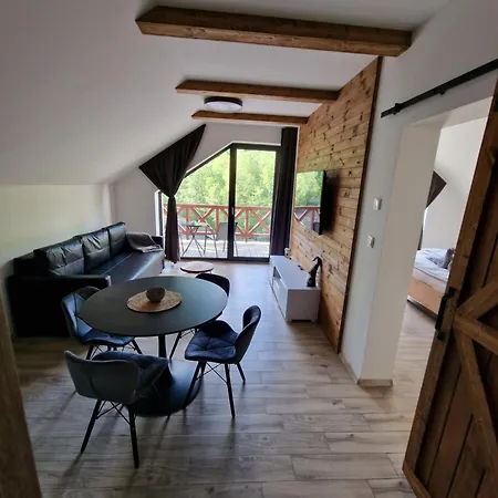 Hellene Snow Stary Smokovec Апартаменты